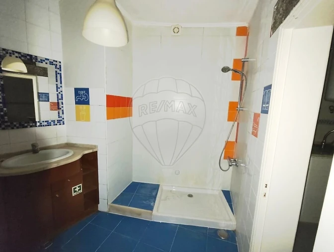 Apartamento T1 para Venda em Santa Maria Maior Foto 11