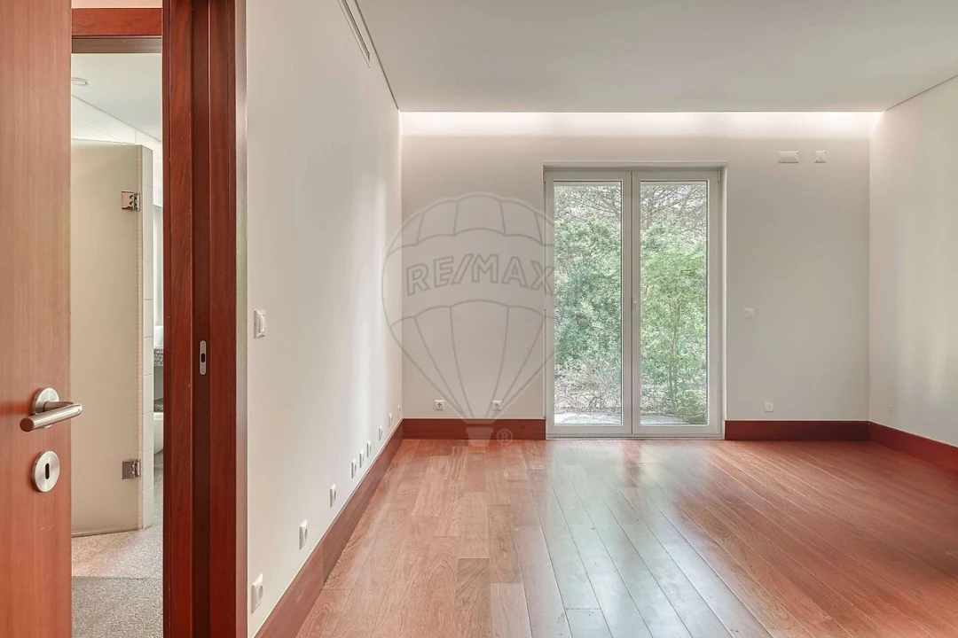 Moradia T5 para Venda em Santo Estêvão Foto 29