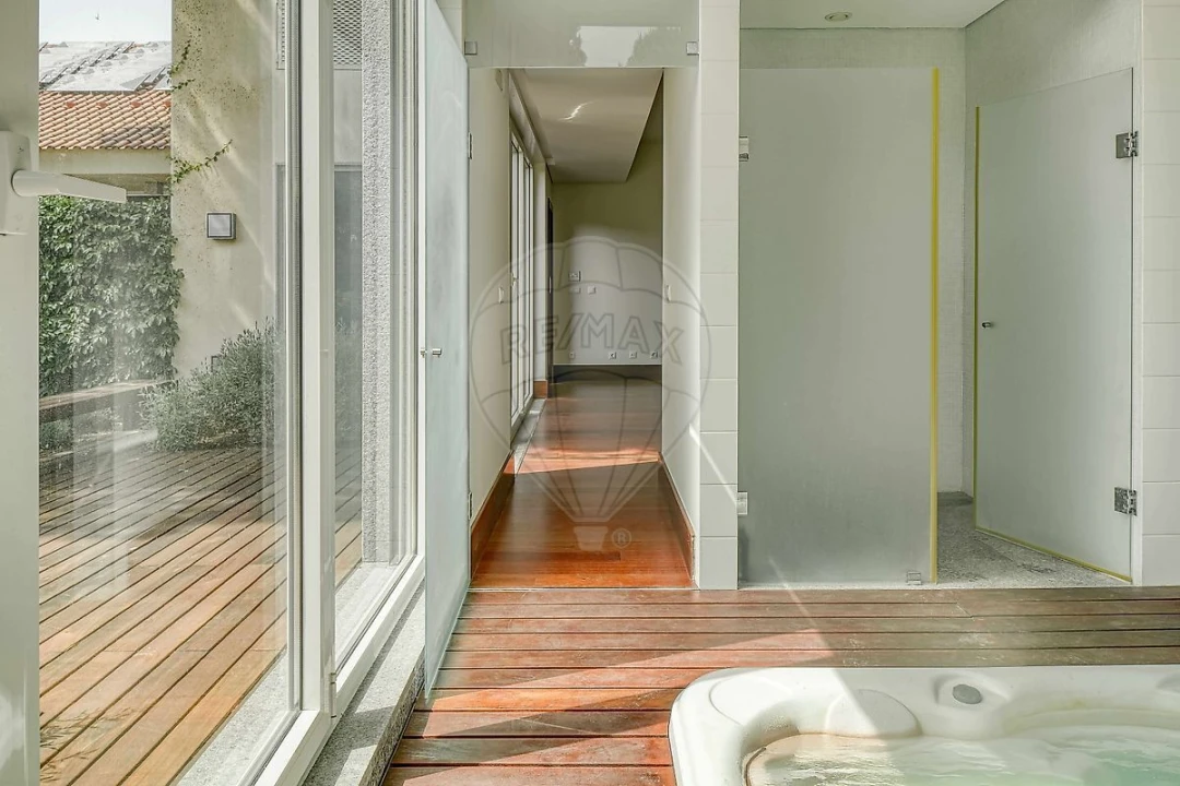 Moradia T5 para Venda em Santo Estêvão Foto 37