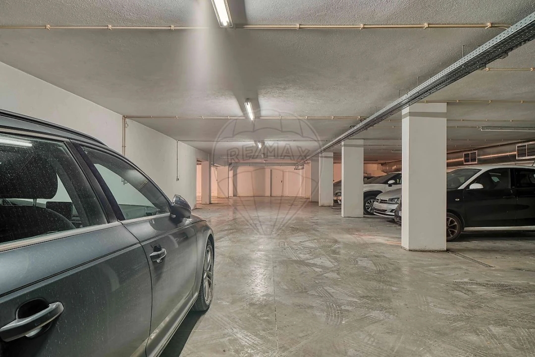 Moradia T5 para Venda em Santo Estêvão Foto 46