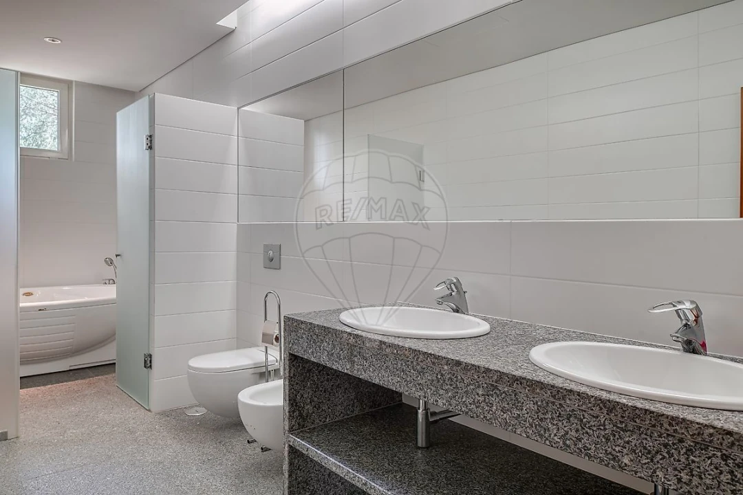 Moradia T5 para Venda em Santo Estêvão Foto 19