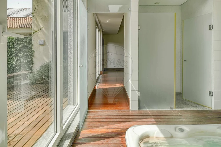 Moradia T5 para Venda em Santo Estêvão Foto 37