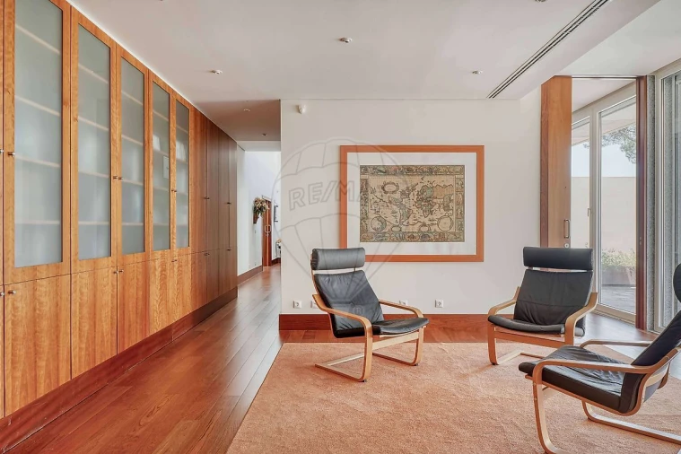 Moradia T5 para Venda em Santo Estêvão Foto 14