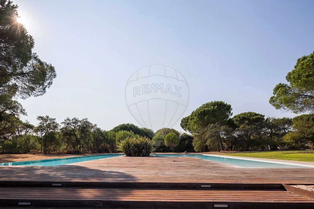 Moradia T5 para Venda em Santo Estêvão Foto 28