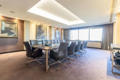 Escritório para Arrendamento em Santo António