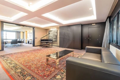 Escritório para Arrendamento em Santo António