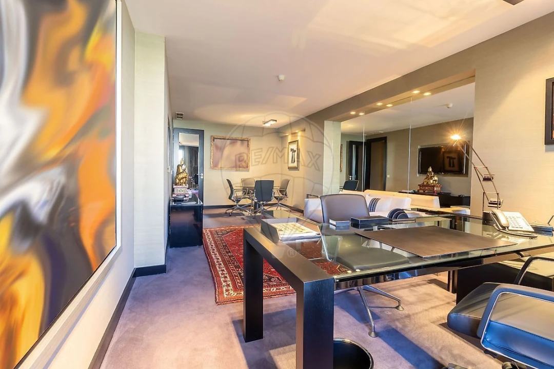 Escritório para Arrendamento em Santo António Foto 15