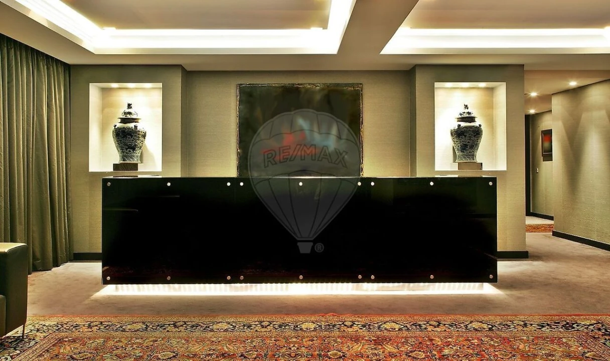 Escritório para Arrendamento em Santo António Foto 1