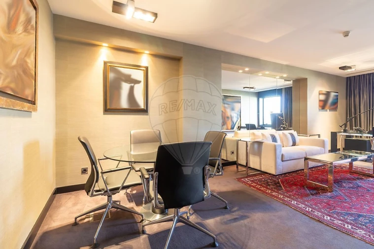 Escritório para Arrendamento em Santo António Foto 17