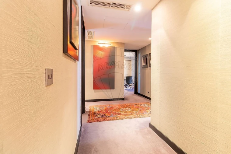 Escritório para Arrendamento em Santo António Foto 19