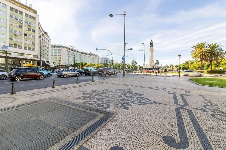 Escritório para Arrendamento em Santo António Foto 39