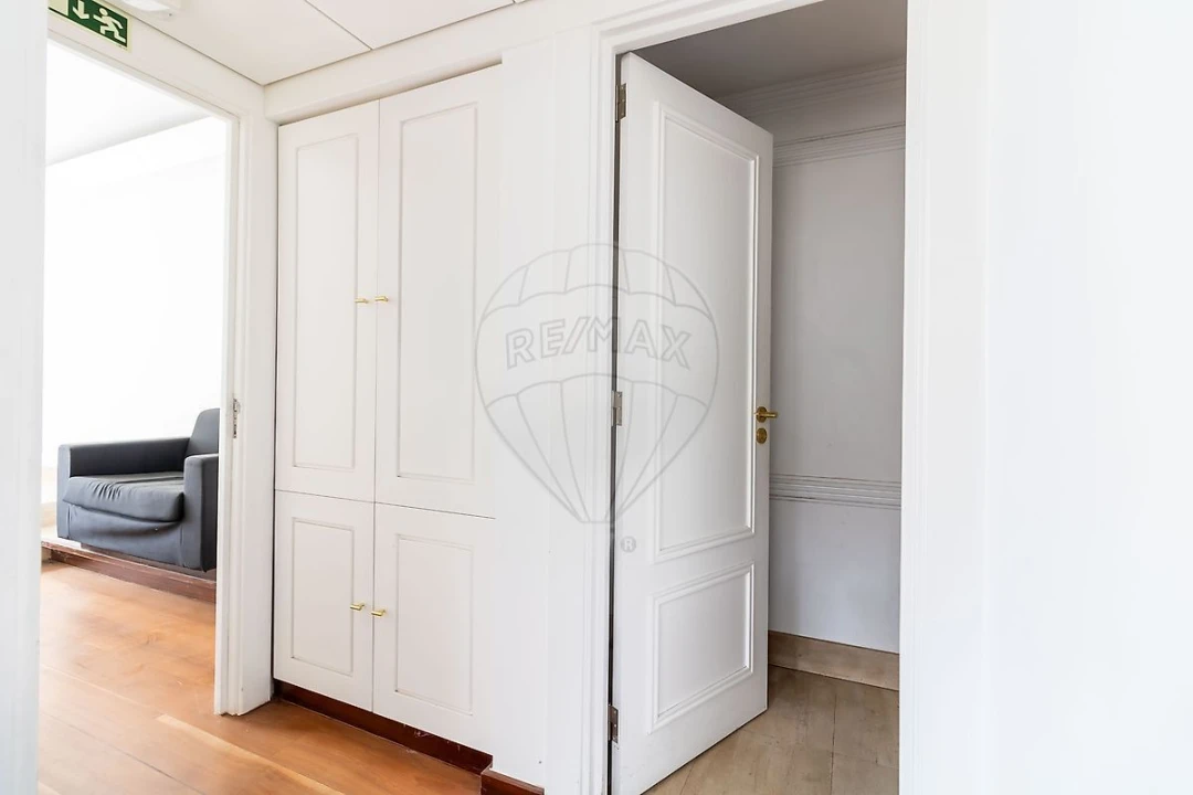 Loja para Arrendamento em Alvalade Foto 14