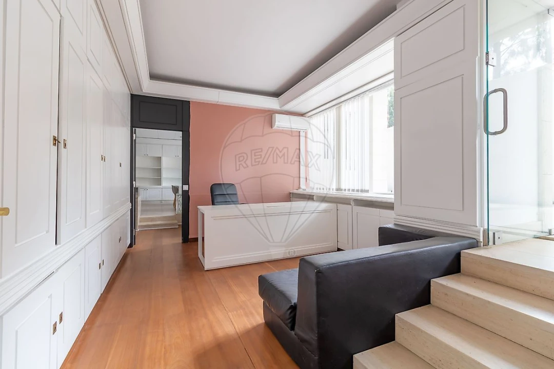 Loja para Arrendamento em Alvalade Foto 8