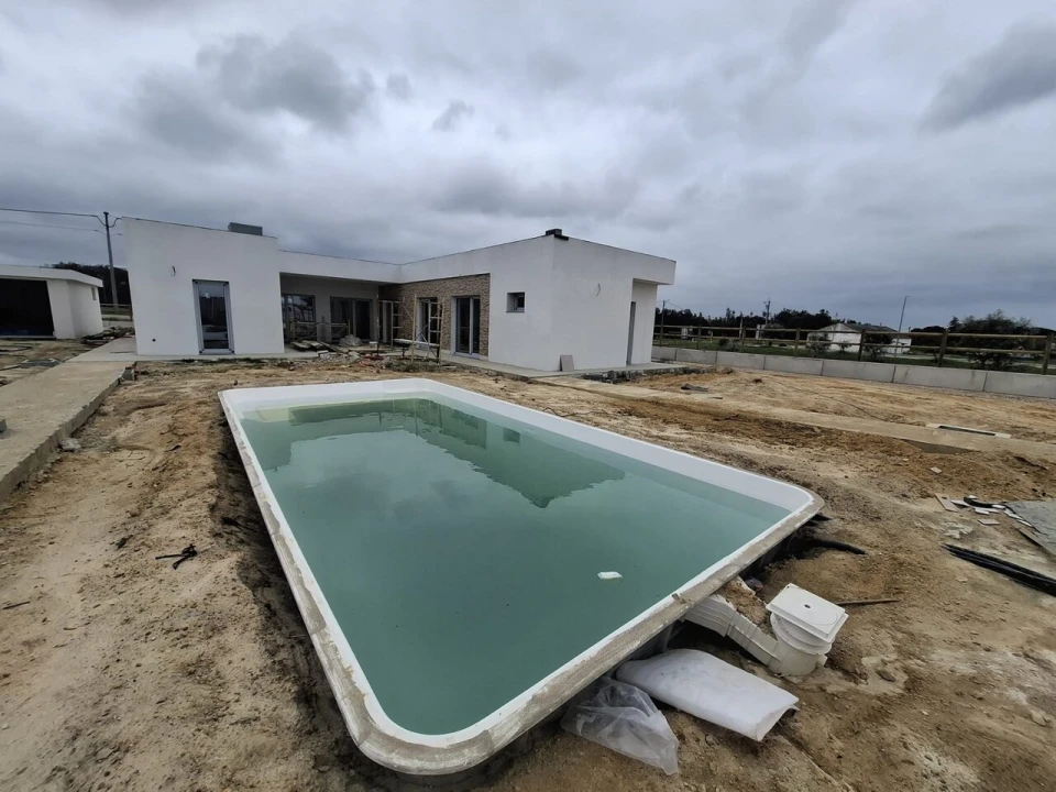 Moradia T3 para Venda em Montargil Foto 3