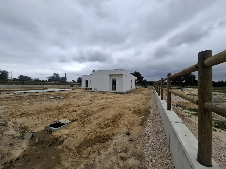 Moradia T3 para Venda em Montargil Foto 4