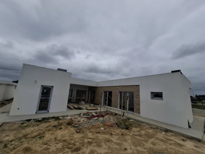 Moradia T3 para Venda em Montargil Foto 8