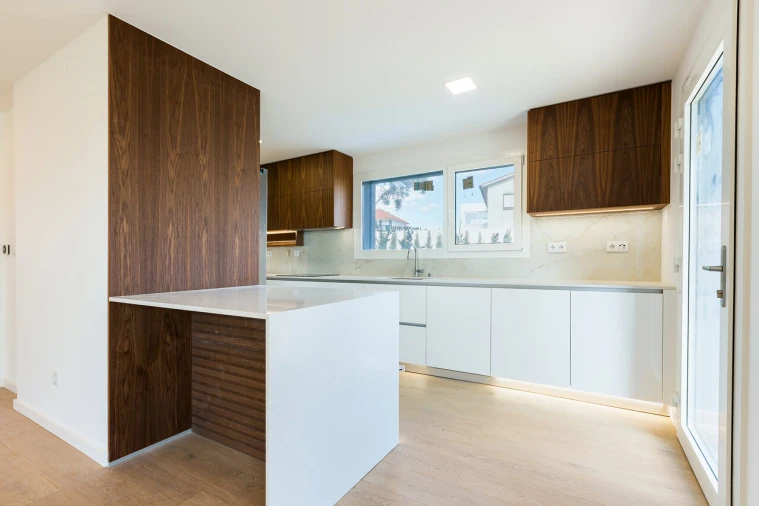 Moradia T4 para Venda em Alcabideche Foto 10