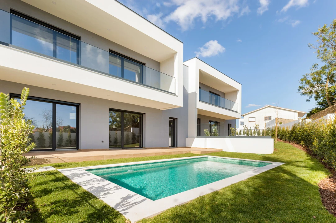 Moradia T4 para Venda em Alcabideche Foto 1