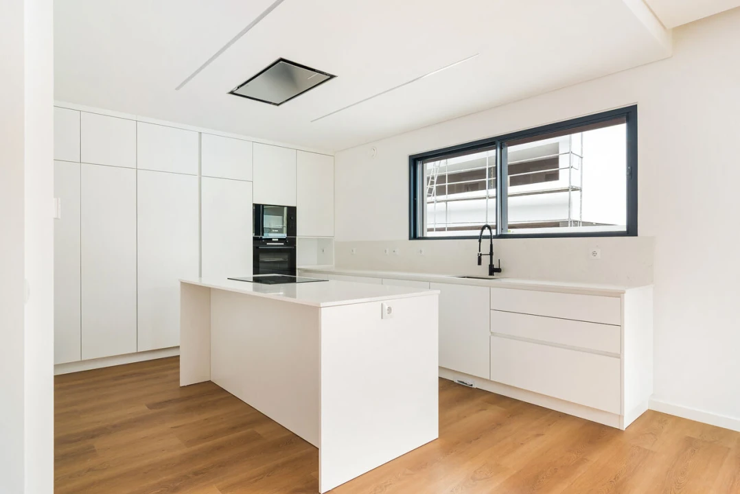 Moradia T4 para Venda em Alcabideche Foto 7