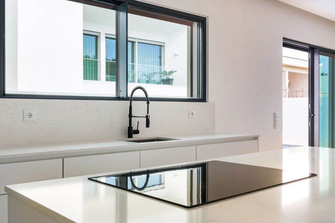 Moradia T4 para Venda em Alcabideche Foto 9