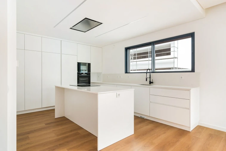 Moradia T4 para Venda em Alcabideche Foto 7