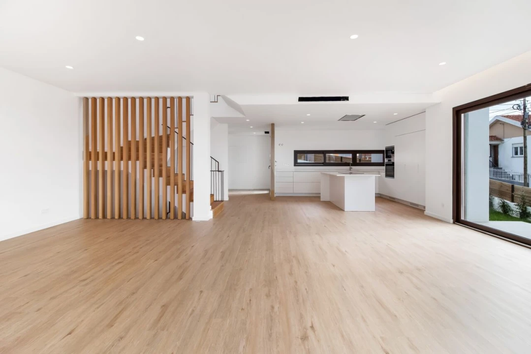 Moradia T3 para Venda em Alcabideche Foto 3