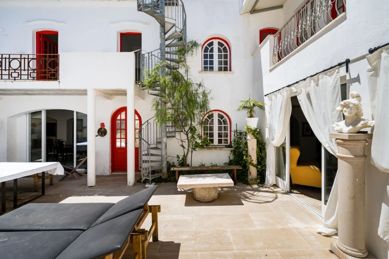 Moradia T10 para Venda em Costa da Caparica Foto 38