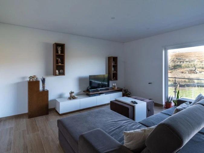 Moradia T3 para Venda em Barcos e Santa Leocádia Foto 13