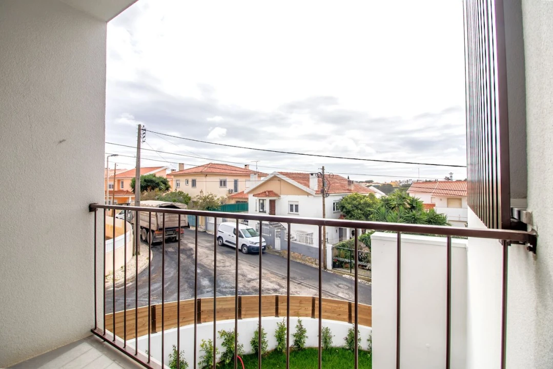 Moradia T3 para Venda em Alcabideche Foto 41
