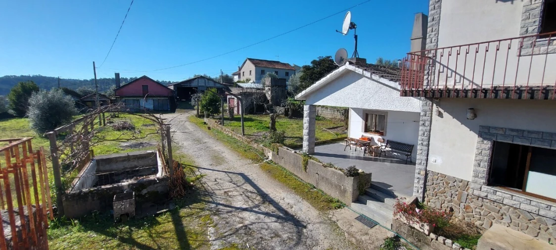 Moradia T8 para Venda em Barreiros e Cepões Foto 2