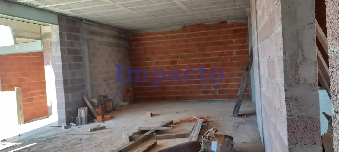 Moradia T4 para Venda em Vila de Cucujães Foto 5