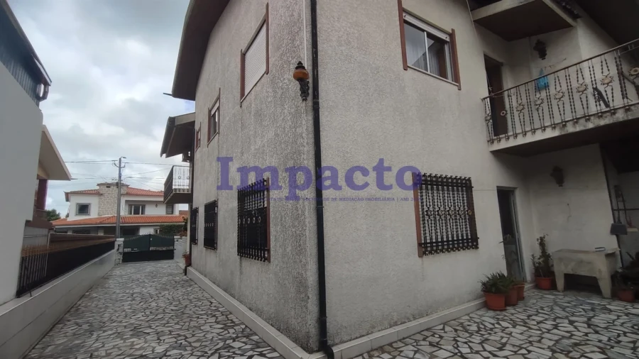 Moradia T3 para Venda em São Roque Foto 17