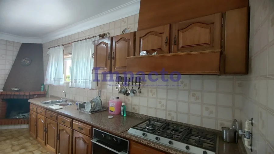 Moradia T3 para Venda em São Roque Foto 4