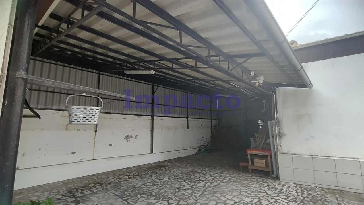 Moradia T3 para Venda em São Roque Foto 18