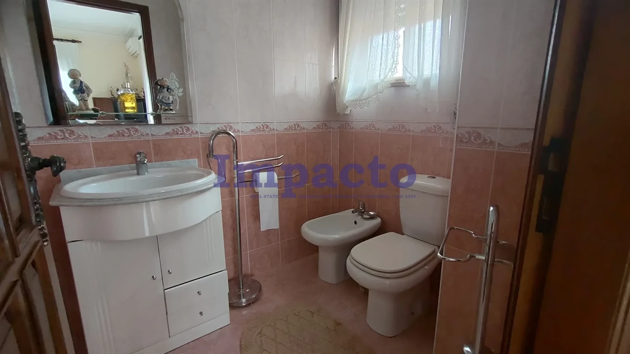 Moradia T3 para Venda em São Roque Foto 7