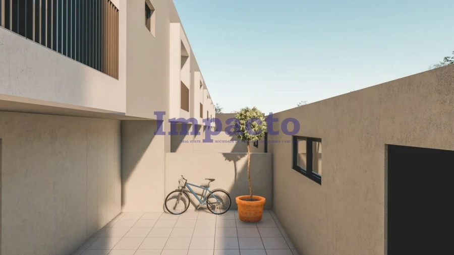 Moradia T3 para Venda em Loureiro Foto 11