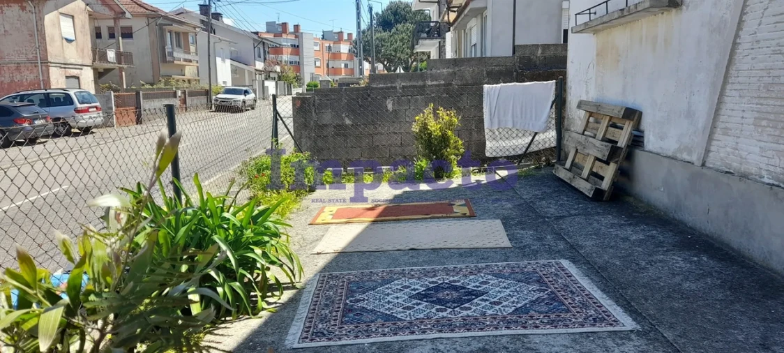 Moradia T2 para Venda em São João da Madeira Foto 2