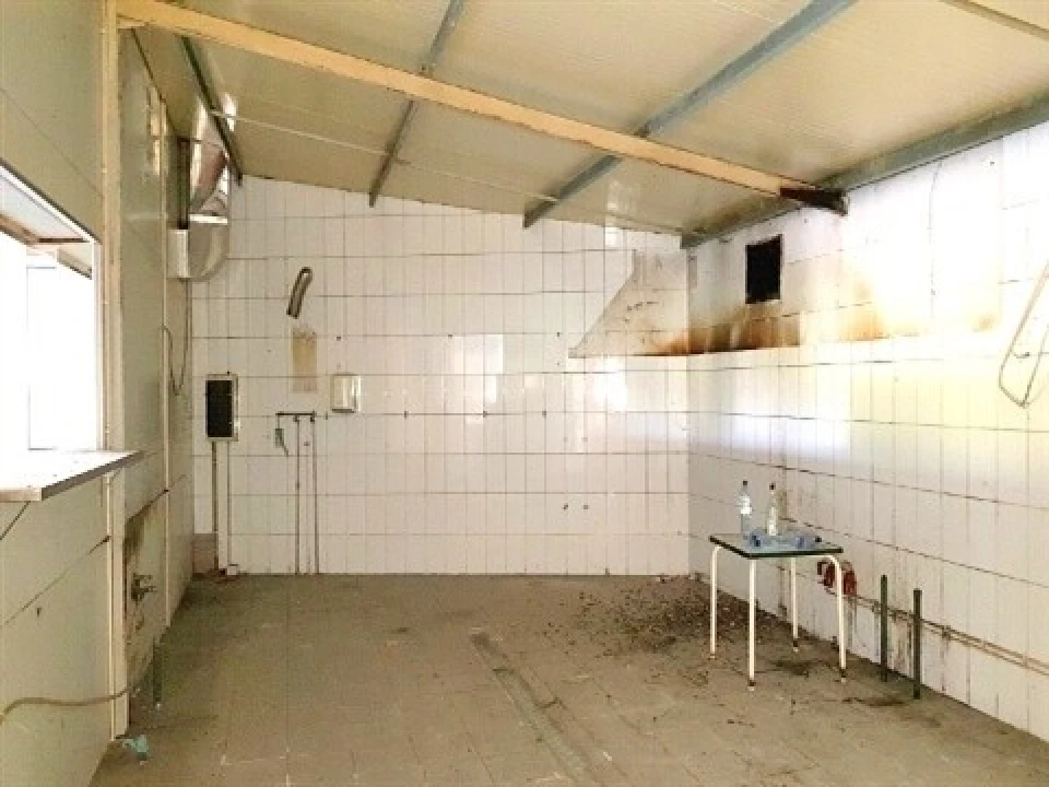 Armazém para Venda em Ratoeira Foto 13