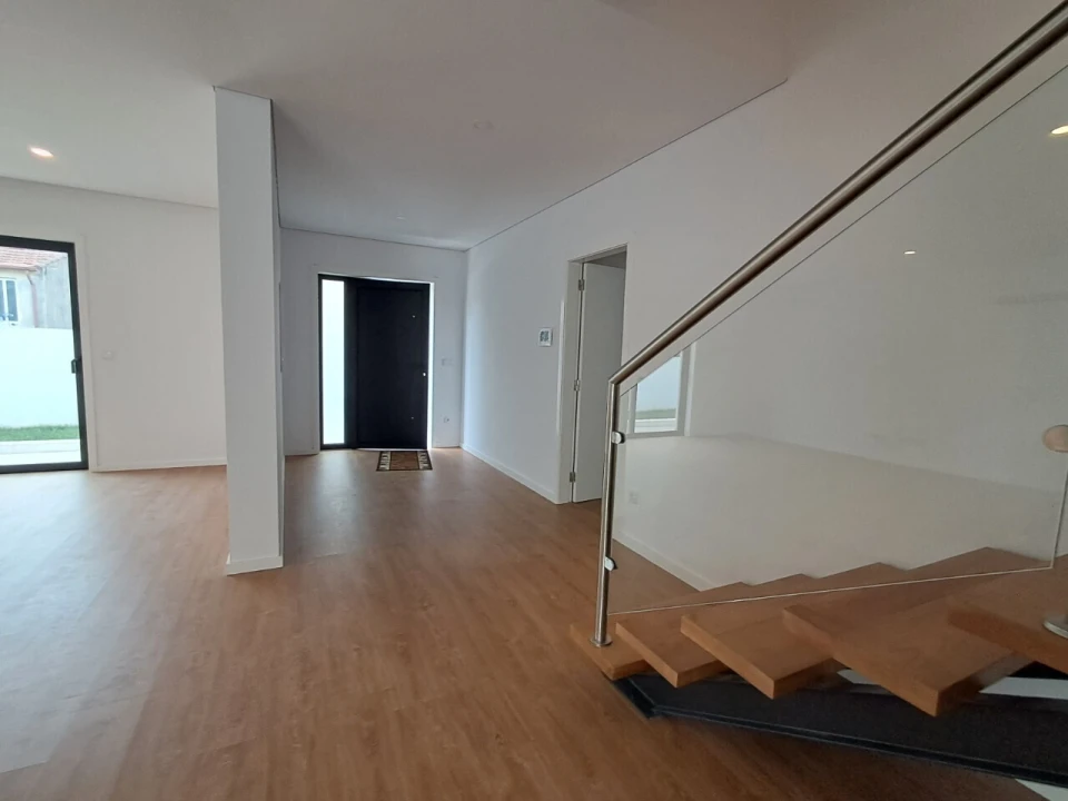 Moradia T3 para Venda em Ovar, São João, Arada e São Vicente de Pereira Jusã Foto 4