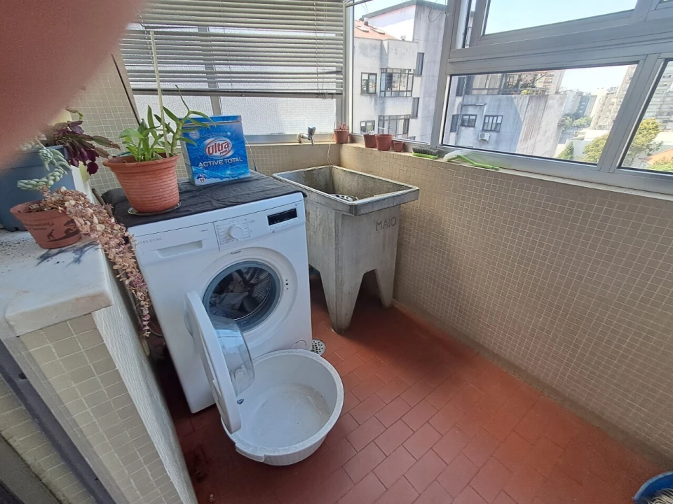 Apartamento T6 para Venda em São João da Madeira Foto 27