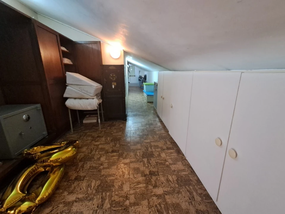 Apartamento T6 para Venda em São João da Madeira Foto 36