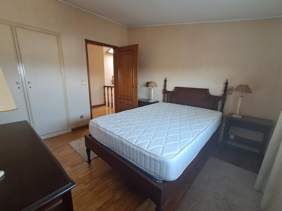 Apartamento T6 para Venda em São João da Madeira Foto 43