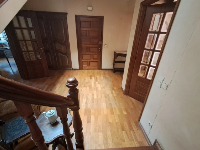 Apartamento T6 para Venda em São João da Madeira Foto 6