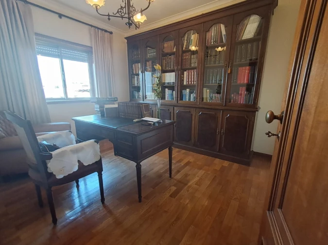 Apartamento T6 para Venda em São João da Madeira Foto 13