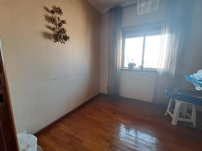 Apartamento T6 para Venda em São João da Madeira Foto 15