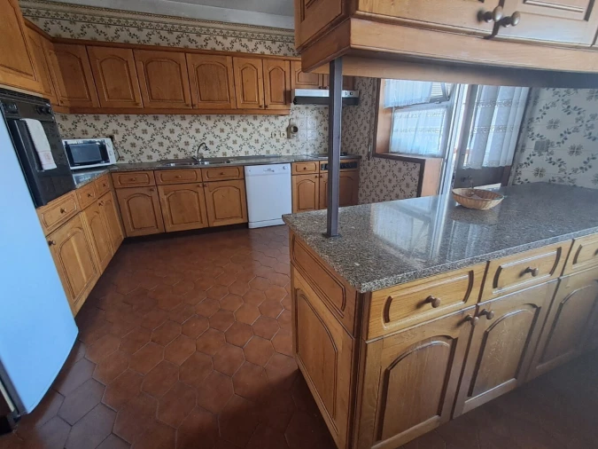 Apartamento T6 para Venda em São João da Madeira Foto 20