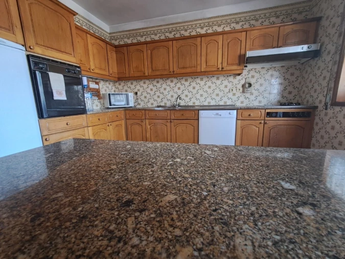 Apartamento T6 para Venda em São João da Madeira Foto 21