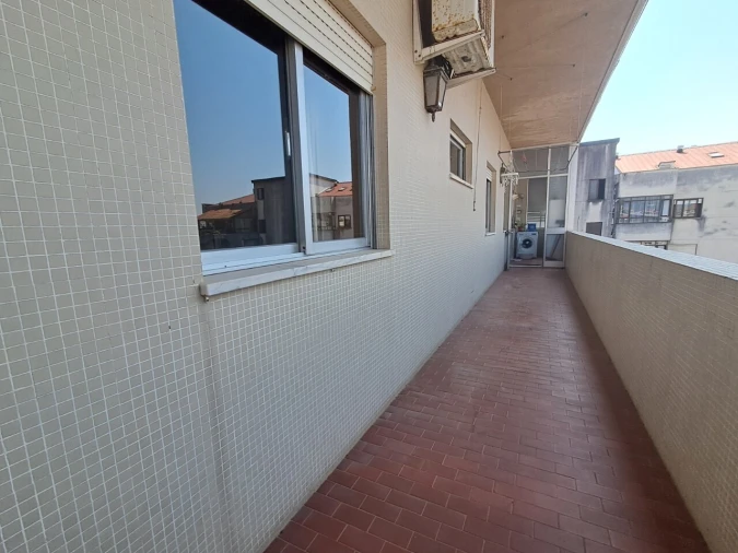 Apartamento T6 para Venda em São João da Madeira Foto 29