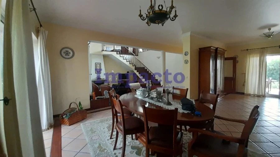 Moradia T4 para Venda em Ossela Foto 25