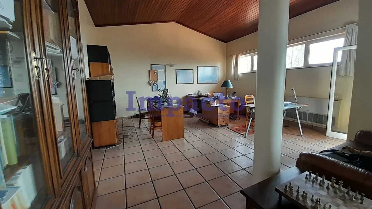 Moradia T4 para Venda em Ossela Foto 22